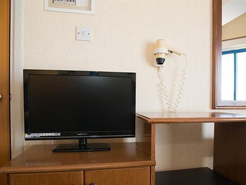 Polycarpia Hotel Pernera エクステリア 写真